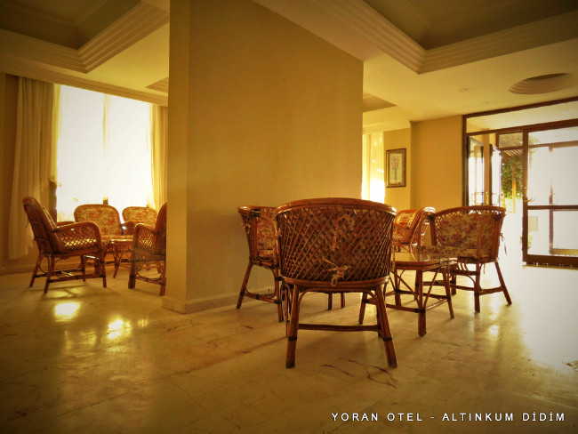 yoran-otel-lobby yoran-otel-lobby